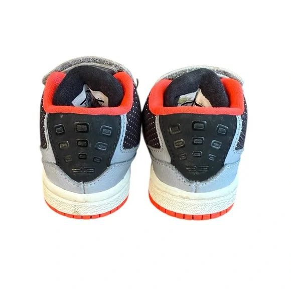 Jordan Black and Red Sneakers Mid-Top Design Children’s Size 4 - Picture 2 of 8